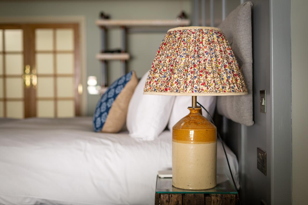 The Frogmill Hotel Shipton  Extérieur photo