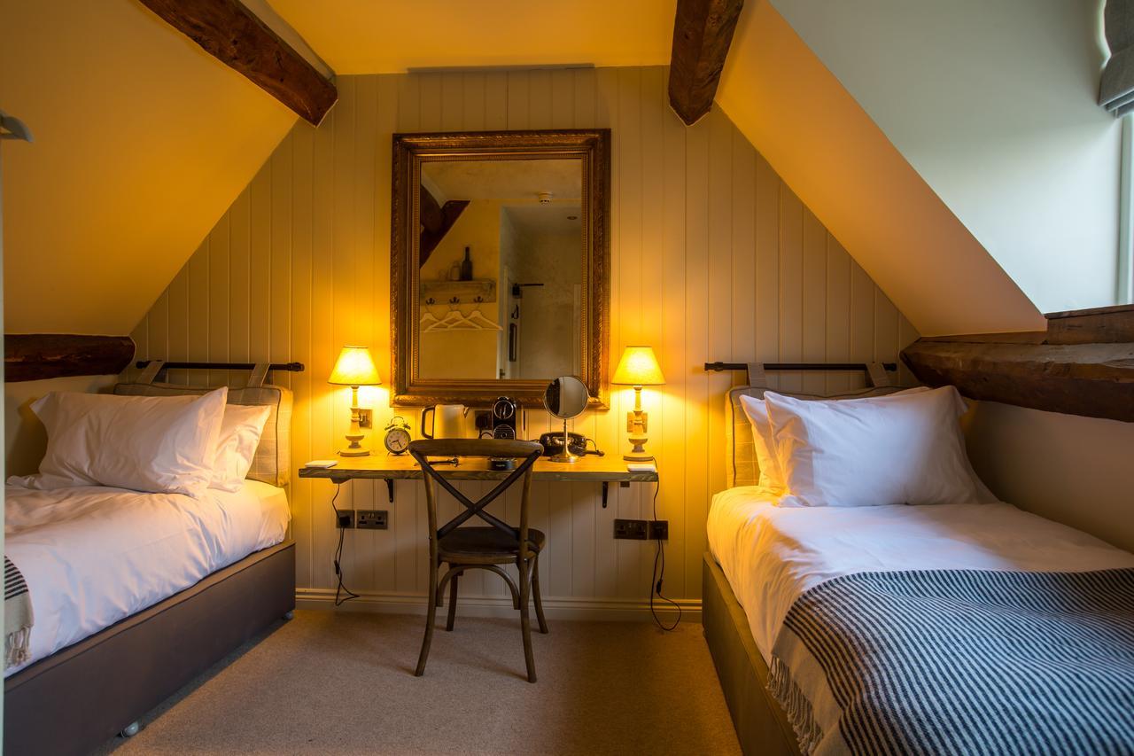 The Frogmill Hotel Shipton  Extérieur photo