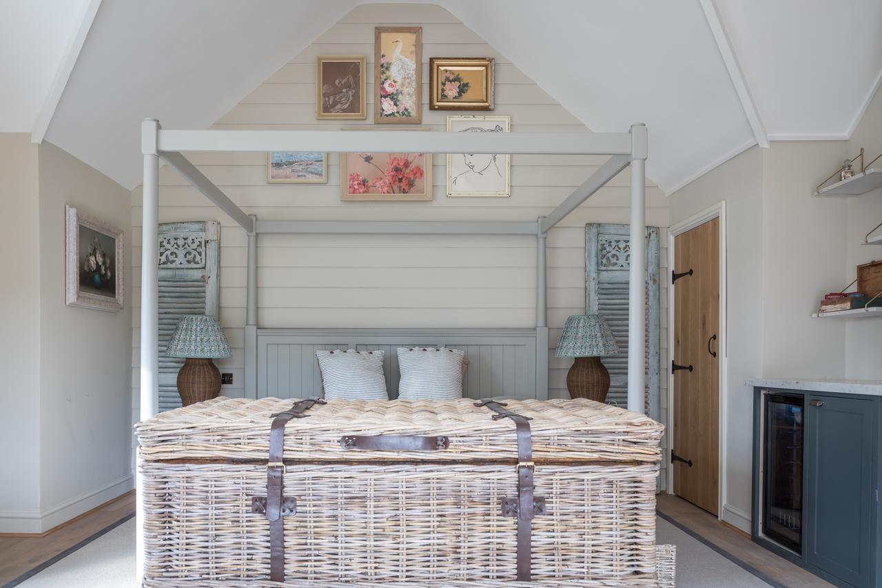The Frogmill Hotel Shipton  Extérieur photo